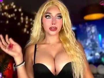 Girls: Stay up-to-date with the latest immersive cam streams gallery and try the most sensual entertainers flaunt their aroused bushes and steaming hot physiques as they lay bare and cum.