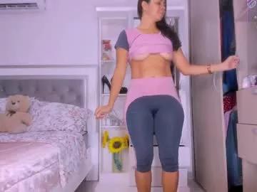 Girls: Stay up-to-date with the latest immersive cam streams gallery and try the most sensual entertainers flaunt their aroused bushes and steaming hot physiques as they lay bare and cum.