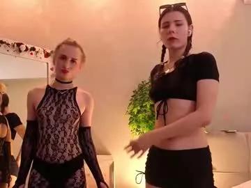 Girls: Stay up-to-date with the latest immersive cam streams gallery and try the most sensual entertainers flaunt their aroused bushes and steaming hot physiques as they lay bare and cum.