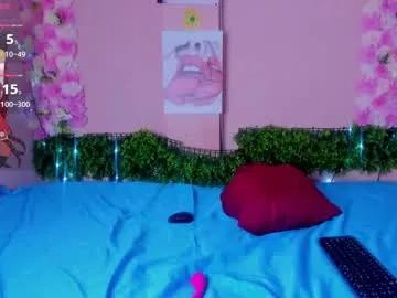 Girls: Stay up-to-date with the latest immersive cam streams gallery and try the most sensual entertainers flaunt their aroused bushes and steaming hot physiques as they lay bare and cum.