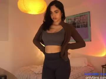 Find your intimate girls model match with our advanced interactive search and filtering options, allowing you to tailor your cumshow fantasies.