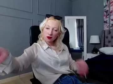 Girls: Stay up-to-date with the latest immersive cam streams gallery and try the most sensual entertainers flaunt their aroused bushes and steaming hot physiques as they lay bare and cum.