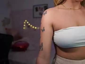 Girls: Stay up-to-date with the latest immersive cam streams gallery and try the most sensual entertainers flaunt their aroused bushes and steaming hot physiques as they lay bare and cum.