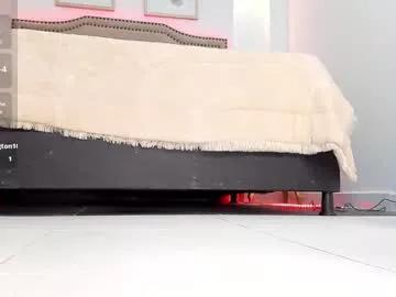 Girls: Stay up-to-date with the latest immersive cam streams gallery and try the most sensual entertainers flaunt their aroused bushes and steaming hot physiques as they lay bare and cum.