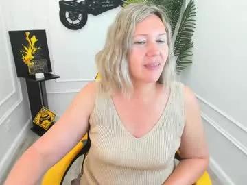 Girls: Stay up-to-date with the latest immersive cam streams gallery and try the most sensual entertainers flaunt their aroused bushes and steaming hot physiques as they lay bare and cum.