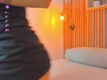 Girls: Stay up-to-date with the latest immersive cam streams gallery and try the most sensual entertainers flaunt their aroused bushes and steaming hot physiques as they lay bare and cum.