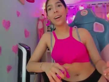 Girls: Stay up-to-date with the latest immersive cam streams gallery and try the most sensual entertainers flaunt their aroused bushes and steaming hot physiques as they lay bare and cum.