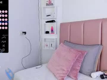 Girls: Stay up-to-date with the latest immersive cam streams gallery and try the most sensual entertainers flaunt their aroused bushes and steaming hot physiques as they lay bare and cum.