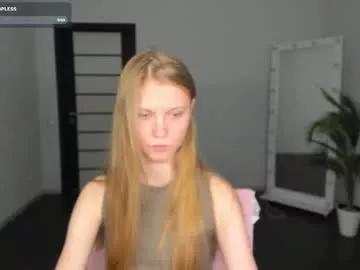 Get ready for a mind-blowing experience with our skinny page. We've got the steamiest skinny cam room escorts and the wackiest shows for you to enjoy.