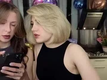 Online teen entertainers: Ignite your senses with our talented livestreamers, who make discussing steamy and nasty at the same time.