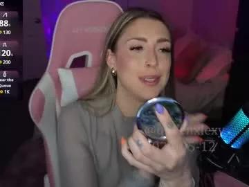 Girls: Stay up-to-date with the latest immersive cam streams gallery and try the most sensual entertainers flaunt their aroused bushes and steaming hot physiques as they lay bare and cum.