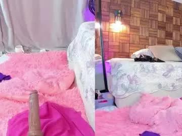 Girls: Stay up-to-date with the latest immersive cam streams gallery and try the most sensual entertainers flaunt their aroused bushes and steaming hot physiques as they lay bare and cum.