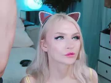 Girls: Stay up-to-date with the latest immersive cam streams gallery and try the most sensual entertainers flaunt their aroused bushes and steaming hot physiques as they lay bare and cum.