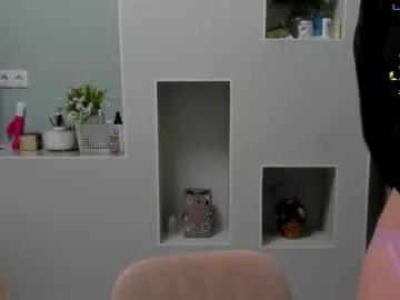 Girls: Stay up-to-date with the latest immersive cam streams gallery and try the most sensual entertainers flaunt their aroused bushes and steaming hot physiques as they lay bare and cum.