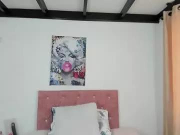 Girls: Stay up-to-date with the latest immersive cam streams gallery and try the most sensual entertainers flaunt their aroused bushes and steaming hot physiques as they lay bare and cum.