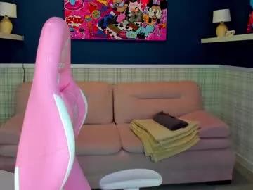 Girls: Stay up-to-date with the latest immersive cam streams gallery and try the most sensual entertainers flaunt their aroused bushes and steaming hot physiques as they lay bare and cum.