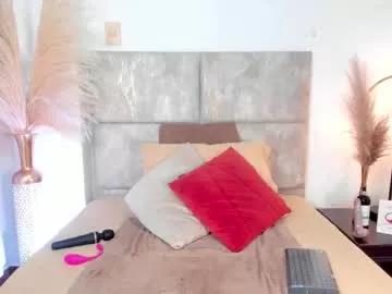 Girls: Stay up-to-date with the latest immersive cam streams gallery and try the most sensual entertainers flaunt their aroused bushes and steaming hot physiques as they lay bare and cum.