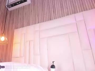 Girls: Stay up-to-date with the latest immersive cam streams gallery and try the most sensual entertainers flaunt their aroused bushes and steaming hot physiques as they lay bare and cum.