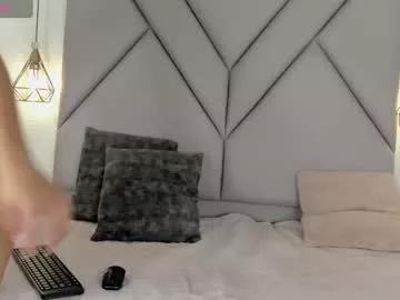 Girls: Stay up-to-date with the latest immersive cam streams gallery and try the most sensual entertainers flaunt their aroused bushes and steaming hot physiques as they lay bare and cum.