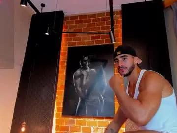 Girls: Stay up-to-date with the latest immersive cam streams gallery and try the most sensual entertainers flaunt their aroused bushes and steaming hot physiques as they lay bare and cum.