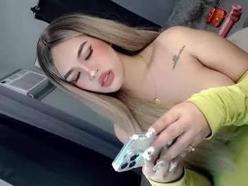 Girls: Stay up-to-date with the latest immersive cam streams gallery and try the most sensual entertainers flaunt their aroused bushes and steaming hot physiques as they lay bare and cum.