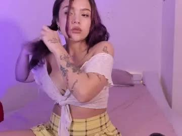 Girls: Stay up-to-date with the latest immersive cam streams gallery and try the most sensual entertainers flaunt their aroused bushes and steaming hot physiques as they lay bare and cum.