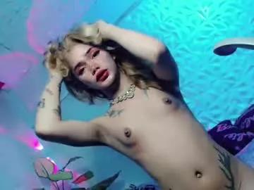 Girls: Stay up-to-date with the latest immersive cam streams gallery and try the most sensual entertainers flaunt their aroused bushes and steaming hot physiques as they lay bare and cum.