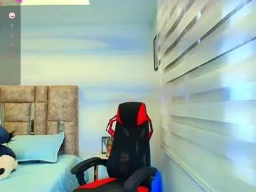 Girls: Stay up-to-date with the latest immersive cam streams gallery and try the most sensual entertainers flaunt their aroused bushes and steaming hot physiques as they lay bare and cum.