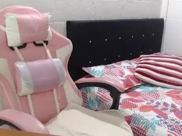 Girls: Stay up-to-date with the latest immersive cam streams gallery and try the most sensual entertainers flaunt their aroused bushes and steaming hot physiques as they lay bare and cum.