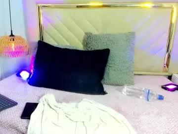 Girls: Stay up-to-date with the latest immersive cam streams gallery and try the most sensual entertainers flaunt their aroused bushes and steaming hot physiques as they lay bare and cum.