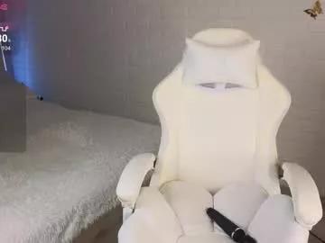 Get ready for a mind-blowing experience with our feet page. We've got the most amazing feet free live sex cam broadcasters and the craziest live displays for you to enjoy.