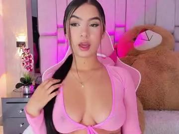 Girls: Stay up-to-date with the latest immersive cam streams gallery and try the most sensual entertainers flaunt their aroused bushes and steaming hot physiques as they lay bare and cum.
