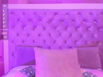 Girls: Stay up-to-date with the latest immersive cam streams gallery and try the most sensual entertainers flaunt their aroused bushes and steaming hot physiques as they lay bare and cum.