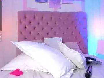 Girls: Stay up-to-date with the latest immersive cam streams gallery and try the most sensual entertainers flaunt their aroused bushes and steaming hot physiques as they lay bare and cum.