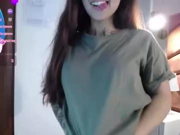 Girls: Stay up-to-date with the latest immersive cam streams gallery and try the most sensual entertainers flaunt their aroused bushes and steaming hot physiques as they lay bare and cum.