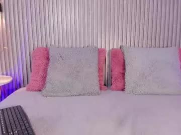 Girls: Stay up-to-date with the latest immersive cam streams gallery and try the most sensual entertainers flaunt their aroused bushes and steaming hot physiques as they lay bare and cum.