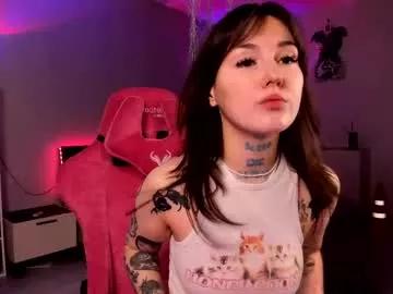 Girls: Stay up-to-date with the latest immersive cam streams gallery and try the most sensual entertainers flaunt their aroused bushes and steaming hot physiques as they lay bare and cum.
