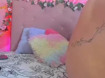 Girls: Stay up-to-date with the latest immersive cam streams gallery and try the most sensual entertainers flaunt their aroused bushes and steaming hot physiques as they lay bare and cum.