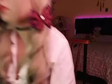 Girls: Stay up-to-date with the latest immersive cam streams gallery and try the most sensual entertainers flaunt their aroused bushes and steaming hot physiques as they lay bare and cum.