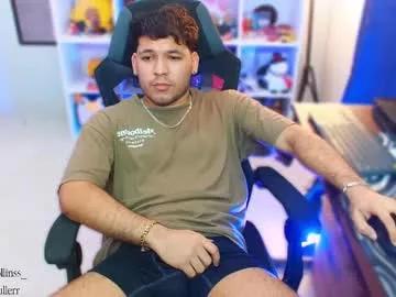 Girls: Stay up-to-date with the latest immersive cam streams gallery and try the most sensual entertainers flaunt their aroused bushes and steaming hot physiques as they lay bare and cum.