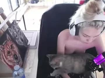 Girls: Stay up-to-date with the latest immersive cam streams gallery and try the most sensual entertainers flaunt their aroused bushes and steaming hot physiques as they lay bare and cum.