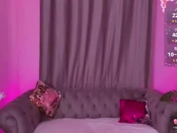 Girls: Stay up-to-date with the latest immersive cam streams gallery and try the most sensual entertainers flaunt their aroused bushes and steaming hot physiques as they lay bare and cum.