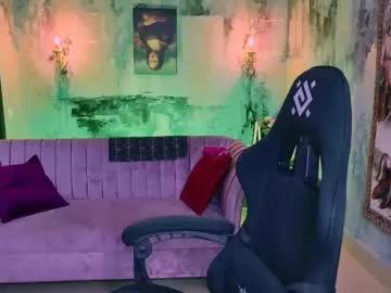 Girls: Stay up-to-date with the latest immersive cam streams gallery and try the most sensual entertainers flaunt their aroused bushes and steaming hot physiques as they lay bare and cum.