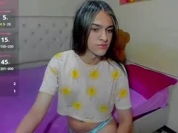 Girls: Stay up-to-date with the latest immersive cam streams gallery and try the most sensual entertainers flaunt their aroused bushes and steaming hot physiques as they lay bare and cum.