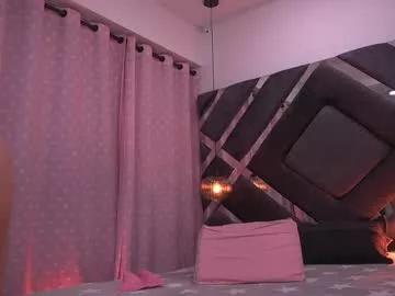 Girls: Stay up-to-date with the latest immersive cam streams gallery and try the most sensual entertainers flaunt their aroused bushes and steaming hot physiques as they lay bare and cum.