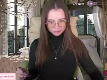 Girls: Stay up-to-date with the latest immersive cam streams gallery and try the most sensual entertainers flaunt their aroused bushes and steaming hot physiques as they lay bare and cum.