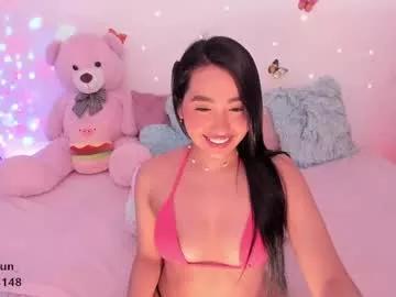 Girls: Stay up-to-date with the latest immersive cam streams gallery and try the most sensual entertainers flaunt their aroused bushes and steaming hot physiques as they lay bare and cum.