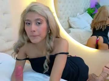 Girls: Stay up-to-date with the latest immersive cam streams gallery and try the most sensual entertainers flaunt their aroused bushes and steaming hot physiques as they lay bare and cum.