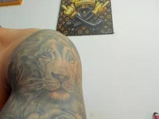 andrew_benz from Flirt4Free is Freechat