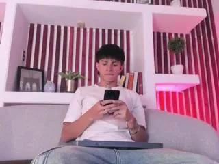 angeel_thomas from Flirt4Free is Freechat